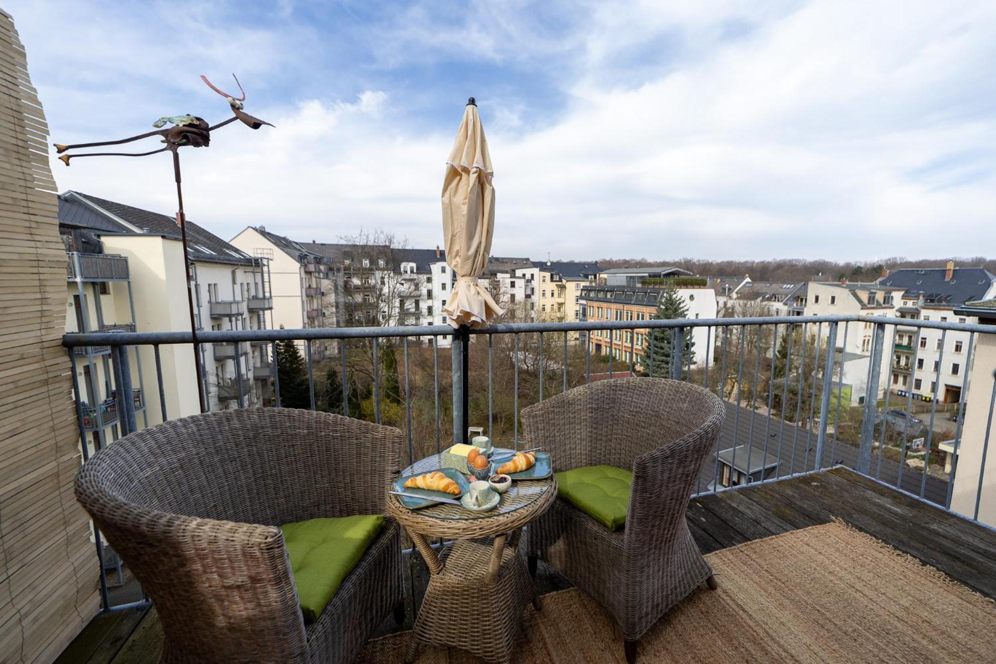 Schlossberg-Domizil Mit Weitblick - Arbeitsplatz, Balkon, Netflix, Badewanne & Yogamatte Chemnitz Exterior photo